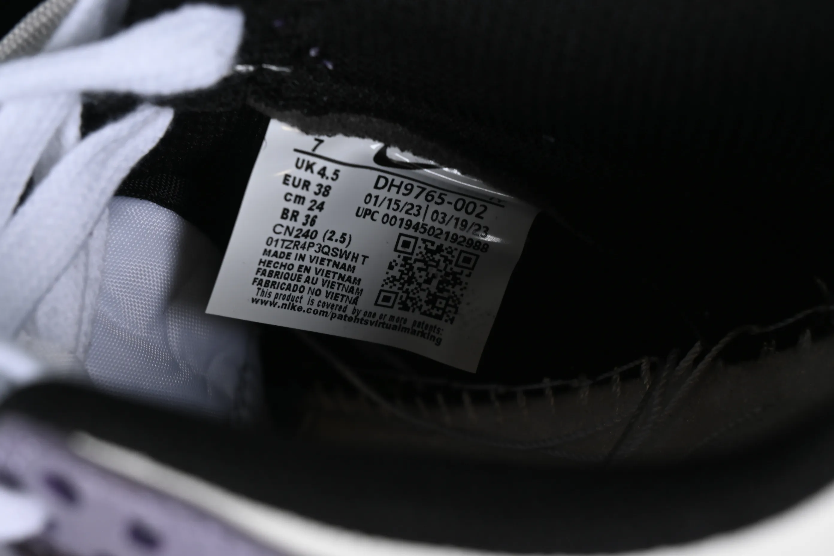 All Categories Nk SB Dunk Series Nk SB Dunk Low Low-top Sneakers Nk SB Dunk Low Panda Prank Tie-Dye Raspberry Printed Purple SB Strap Low-top Casual Sneakers DH9765-002